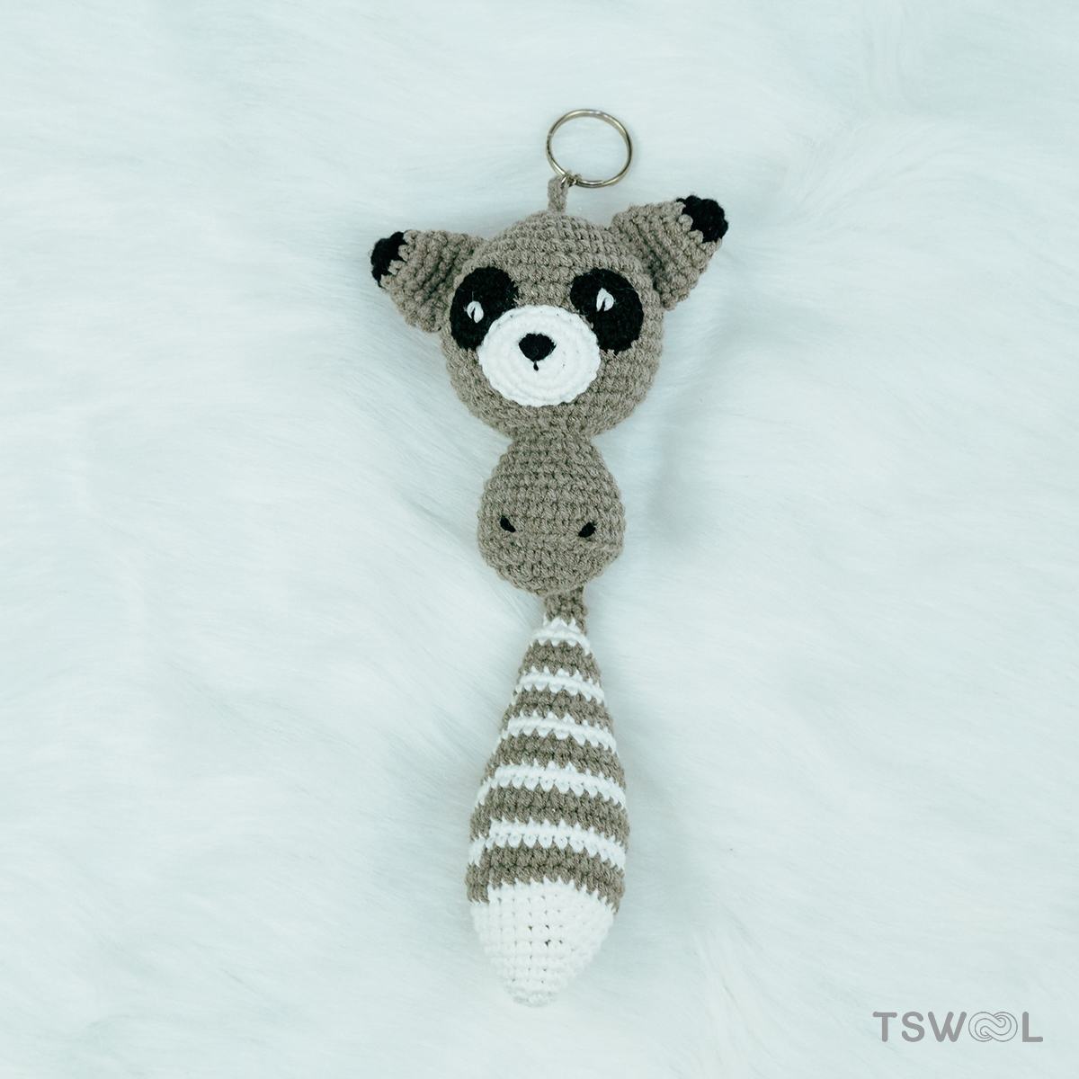 moc-khoa-chon-xam-thu-bong-len-handmade-tswool