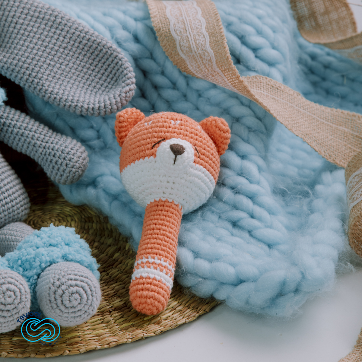 set-thỏ-xám-tai-dài-6-len-tswool